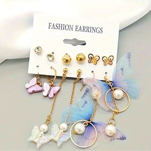 ❌SOLD❌Butterfly Earring Set